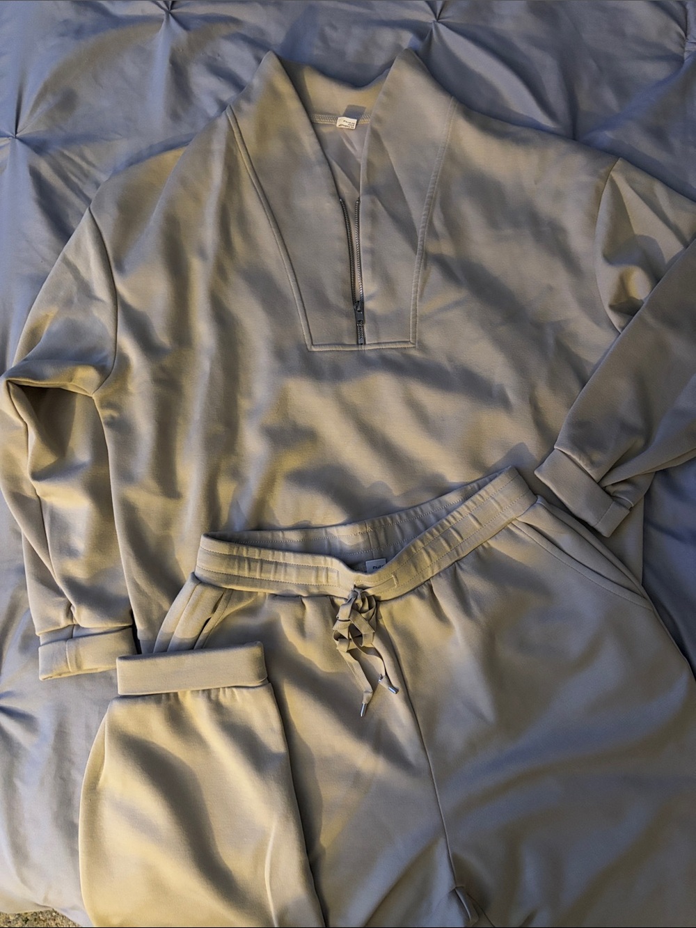 Amazon Anrabess Women's Track Pants & Pullover Set in Light Taupe Sz Medium